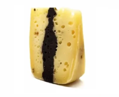 Brandintas fermentinis trijų sluoksnių sūris „Bolero“