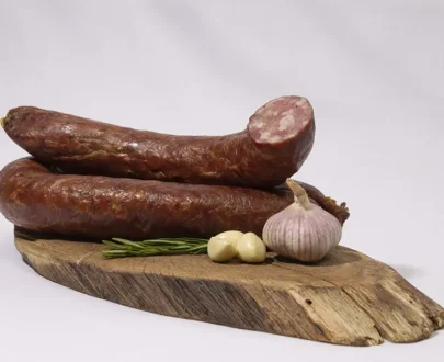 Šaltai rūkyta „Česnakinė“ kiaulienos dešra